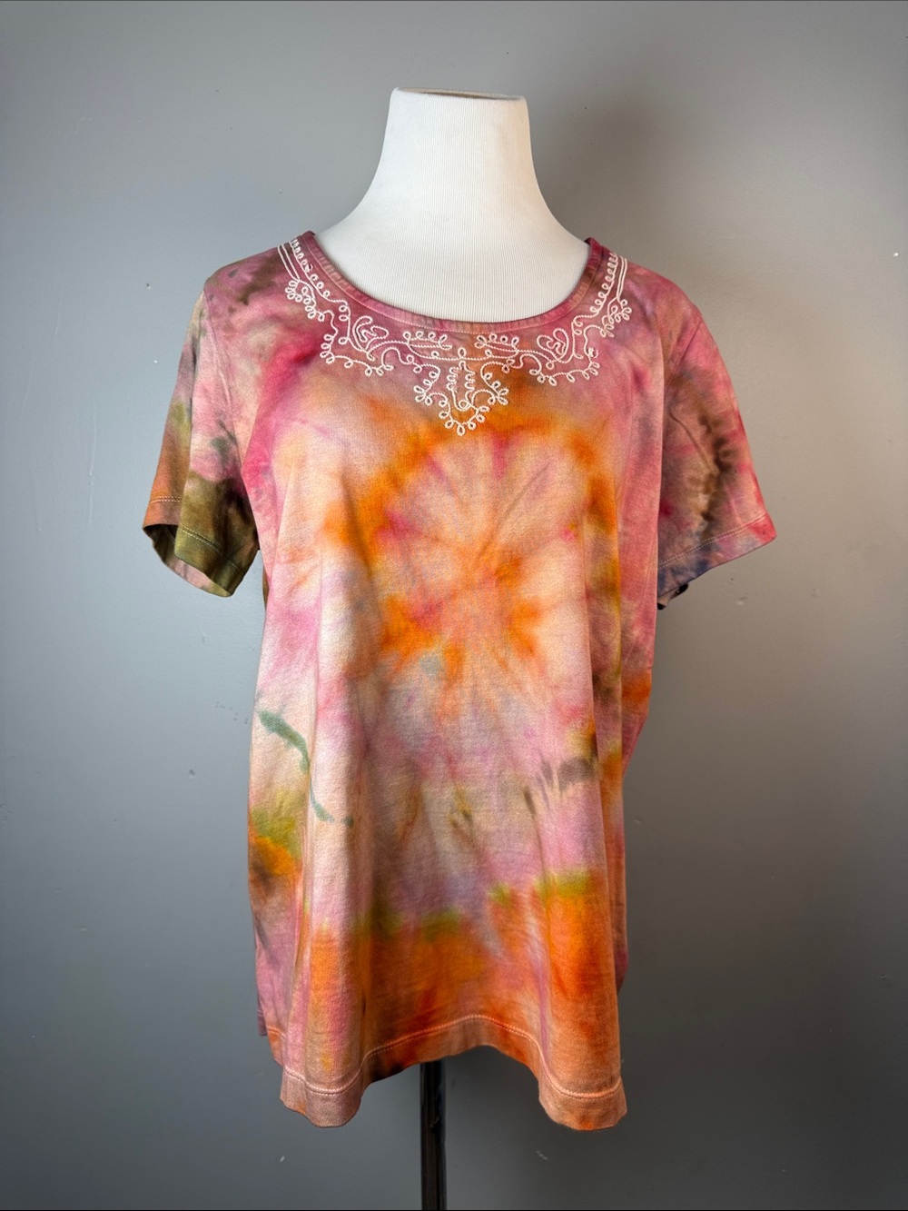 Tie-Dye Short Sleeve Tee with Embroidered Neckline - Pink & Orange